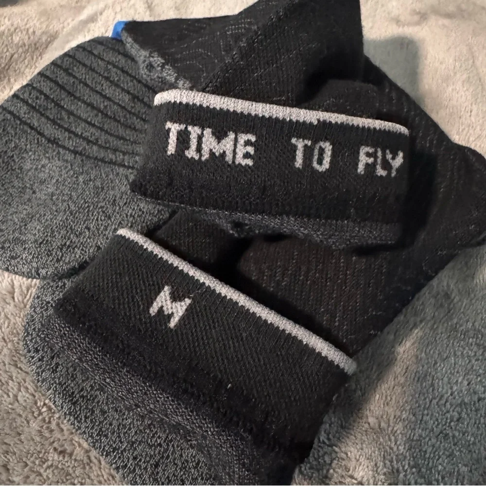 HOKA Crew running Socks for Men 3 pairs NWOT